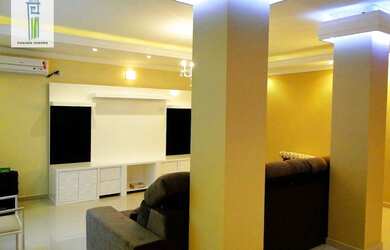 Imagem: O depósito possui 2 Vagas na garagem, 80m² de Área e está