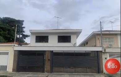 Imagem: A casa possui 5 Dormitórios, 4 Banheiros, 5 Vagas na garagem