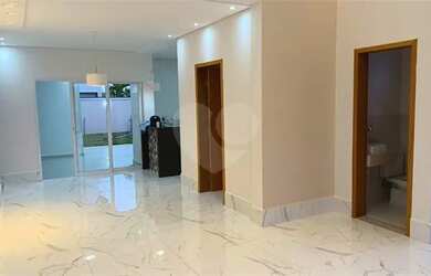 Imagem 3: Linda casa alto padrão disponivel para venda no Condomínio Ouroville...