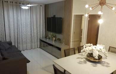 Imagem: O apartamento possui 4 Dormitórios, 2 Banheiros, 2 Vagas na