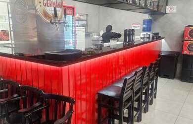 Imagem 12: Hamburgueria Galpão / depósito com venda por R$200.000