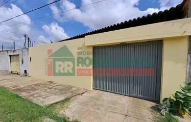 Imagem: A casa possui 2 Dormitórios, 1 Banheiro, 5 Vagas na garagem