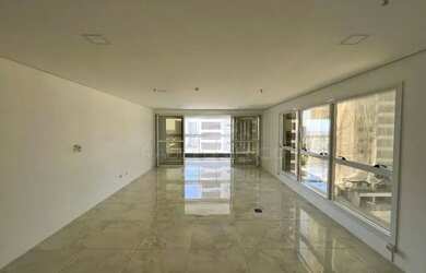 Imagem: O depósito possui 1 Vaga na garagem, 45m² de Área e está