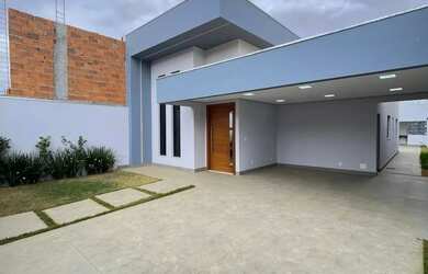 Imagem 3: Casa tTérrea no Bairro Ibituruna com Piscina- Montes Claros - MG