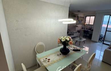 Imagem: A casa possui 2 Dormitórios, 2 Banheiros, 1 Vaga na garagem