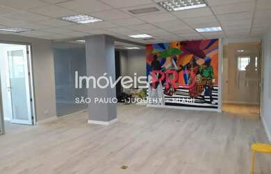 Imagem: O depósito possui 3 Vagas na garagem, 189m² de Área e está