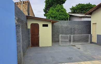 Imagem 16: Alugo Casa de esquina com piscina no Bairro dos Estados