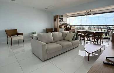 Imagem: O apartamento possui 3 Dormitórios, 4 Banheiros, 2 Vagas na