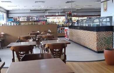 Imagem: O depósito e está localizado em Graça, Salvador à venda