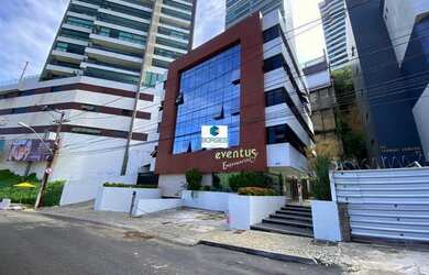 Imagem: O depósito possui 5 Vagas na garagem, 350m² de Área e está