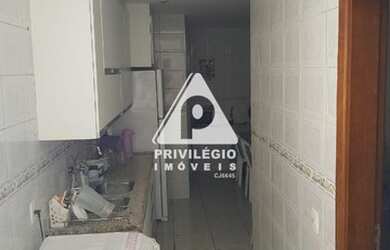 Imagem 12: Maravilhoso apartamento na tijuca com 115 m2 2 por andar 3 quartos, disponível para venda