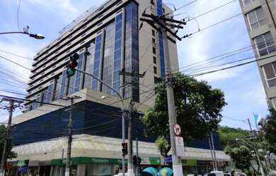 Imagem: O depósito possui 246m² de Área e está localizado em Centro