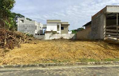 Imagem: O terreno possui 275m² de Área e está localizado em Ponta