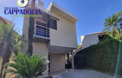 Imagem: A casa em condomínio possui 3 Dormitórios, 2 Banheiros, 4