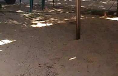 Imagem 4: Casa na Praia de Zumbi. 612m² de Área, 5 Vagas na garageme2 Dormitórios