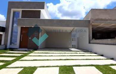 Imagem: A casa em condomínio possui 3 Dormitórios, 2 Banheiros, 2