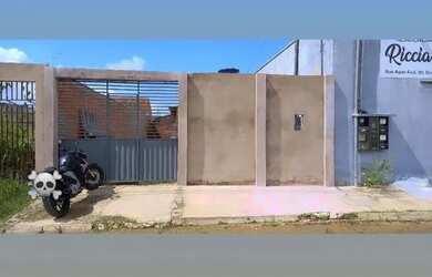 Imagem: O apartamento possui 2 Dormitórios, 1 Banheiro, 5 Vagas na