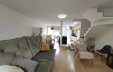 Imagem: A casa em condomínio possui 4 Dormitórios, 4 Banheiros, 2