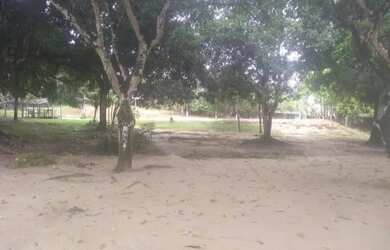 Imagem: O terreno e possui Dormitórios, Suítes, Banheiros, 15700-0m²