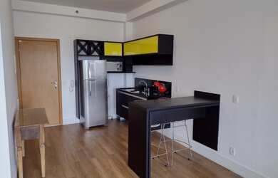 Imagem: O apartamento possui 1 Dormitório, 1 Banheiro, 1 Vaga na garagem