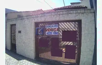 Imagem: A casa possui 1 Banheiro, 4 Vagas na garagem, 123m² de Área