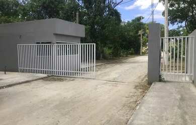 Imagem: O terreno possui 240m² de Área e está localizado em Campo