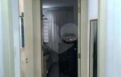 Imagem: A casa possui 3 Dormitórios, 3 Banheiros, 4 Vagas na garagem