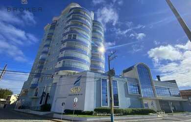 Imagem: O apartamento possui 3 Dormitórios, 1 Banheiro, 2 Vagas na