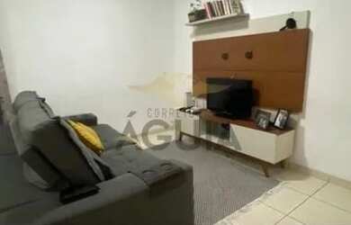 Imagem: A casa possui 3 Dormitórios, 3 Banheiros, 2 Vagas na garagem