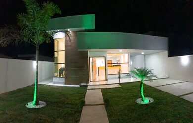 Imagem: A casa possui 3 Dormitórios, 3 Banheiros, 5 Vagas na garagem