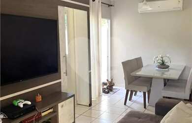 Imagem: O apartamento possui 2 Dormitórios, 1 Banheiro, 2 Vagas na