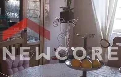 Imagem: A casa possui 3 Dormitórios, 2 Banheiros, 3 Vagas na garagem