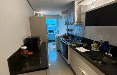 Imagem: O apartamento possui 2 Dormitórios, 2 Banheiros, 1 Vaga na