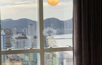 Imagem 8: Apartamento com 5 suítes e 4 vagas de garagem em Itapema