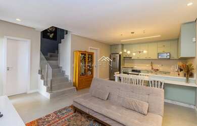 Imagem: A casa em condomínio possui 3 Dormitórios, 4 Banheiros, 4