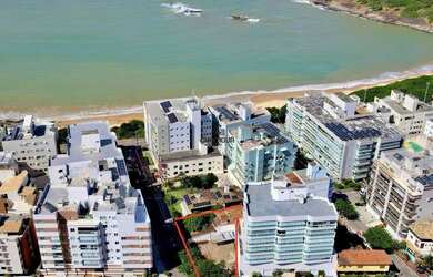 Imagem: A casa possui 3 Dormitórios, 3 Banheiros, 2 Vagas na garagem