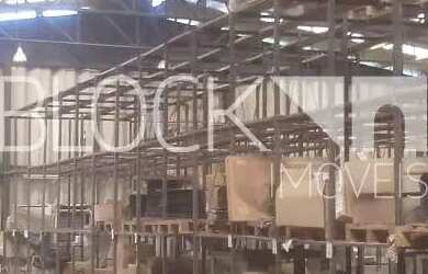 Imagem: O depósito possui 5 Vagas na garagem, 1.066m² de Área e