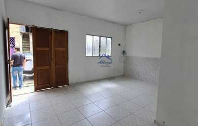 Imagem: A casa possui 2 Dormitórios, 2 Banheiros, 75m² de Área e