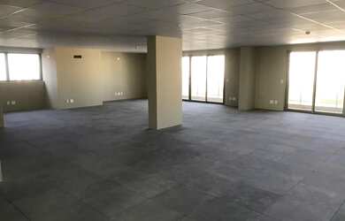 Imagem: O depósito possui 5 Vagas na garagem, 336m² de Área, Imóvel