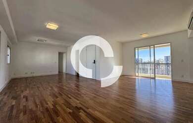 Imagem: O apartamento possui 3 Dormitórios, 4 Banheiros, 3 Vagas na