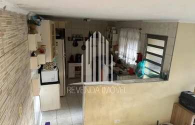 Imagem: A casa possui 5 Dormitórios, 2 Banheiros, 300m² de Área