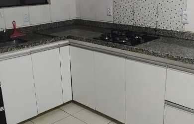 Imagem: A casa em condomínio possui 2 Dormitórios, 2 Banheiros, 3