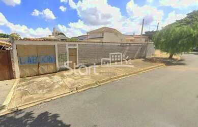 Imagem: O terreno possui 464m² de Área e está localizado em Parque