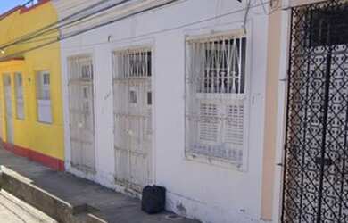 Imagem: A casa possui 3 Dormitórios, 2 Banheiros, 540m² de Área e