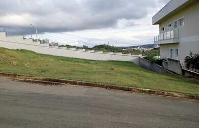 Imagem: O terreno possui 355m² de Área e está localizado em Pinheiro