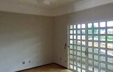 Imagem 6: Sobrado residencial próx. ao posto Brasília