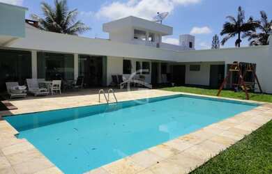 Imagem: A casa possui 5 Dormitórios, 5 Banheiros, 1.100m² de Área