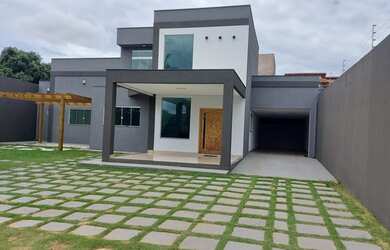 Imagem: A casa em condomínio possui 3 Dormitórios, 4 Banheiros, 2