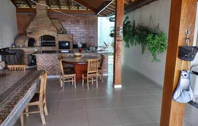 Imagem 9: Casa de condomínio térrea para venda possui 420 m² em Atibaia SP