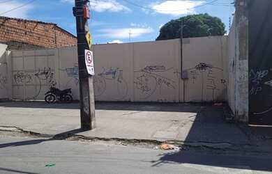 Imagem: O terreno possui 528m² de Área e está localizado em Bom Jardim